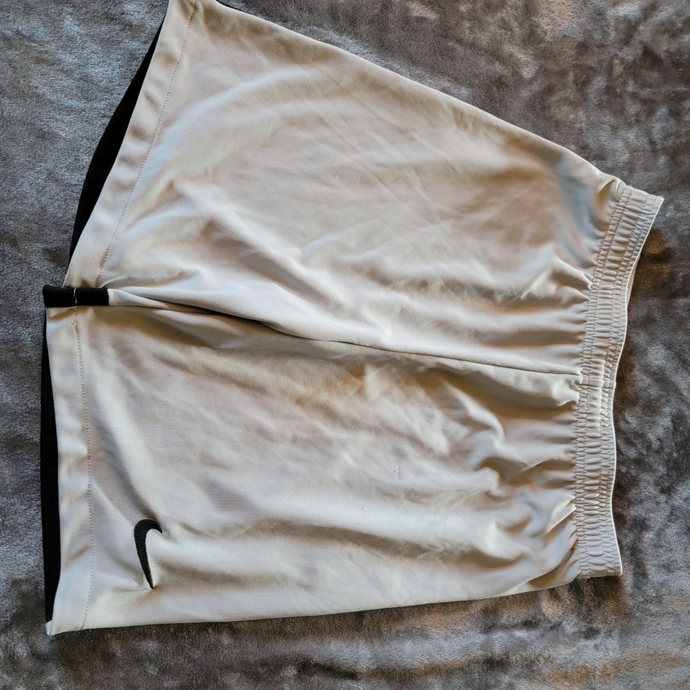 Nike Athletic Shorts Boys Large Gray Good Dri-FIT Soccer Basketball 877